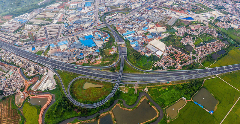 13沈陽(yáng)至?？趪?guó)家高速公路-(2).jpg